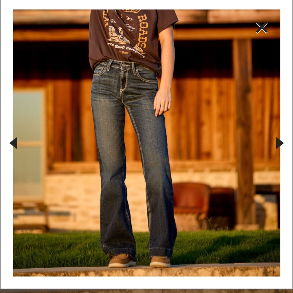 NWT - Ariat Women's Dark Blue Flare Jeans